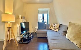 Flat B Stockwell